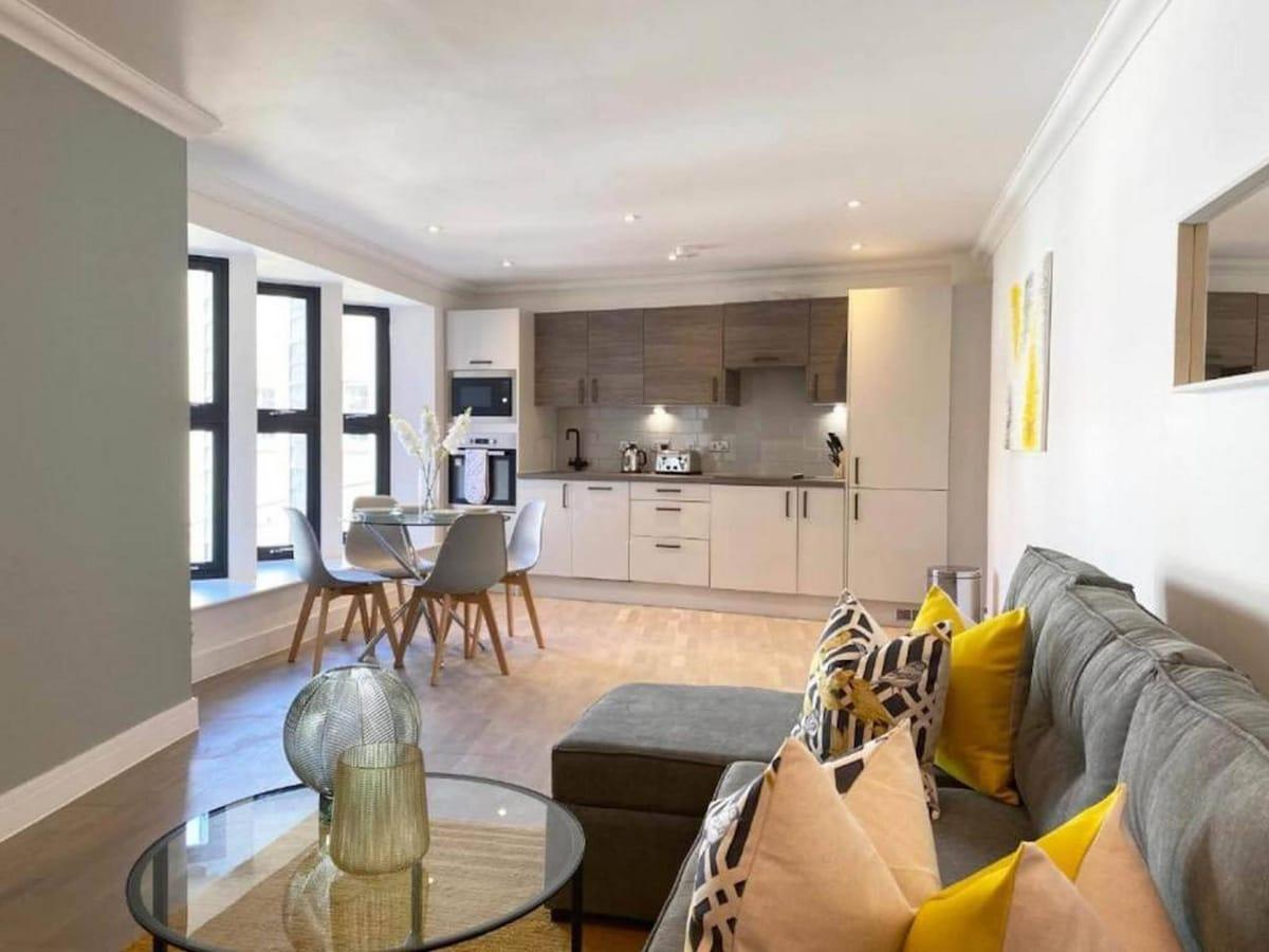 Modern & Stylish 2 Bdr/ 2 Bath Apt.02 in Rochester5