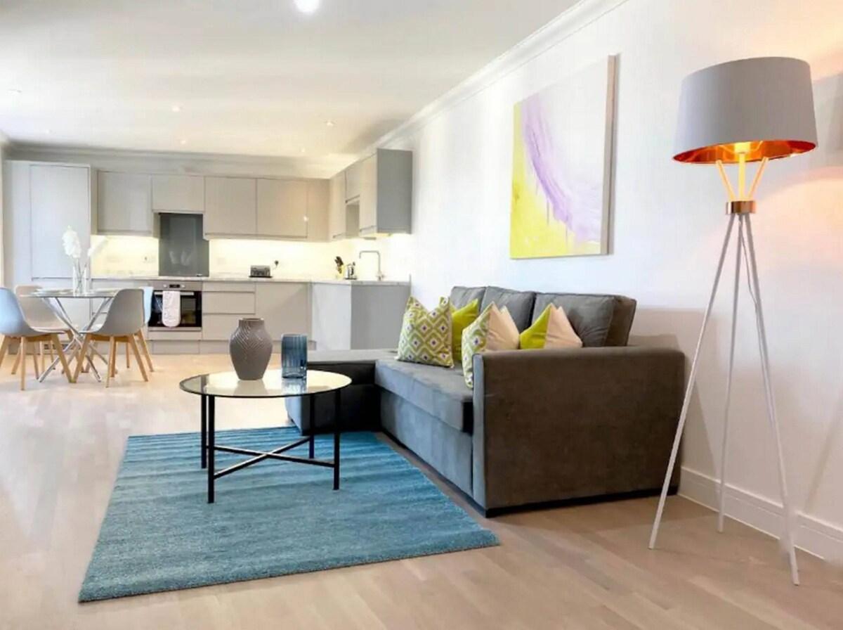 Modern & Stylish 2 Bdr/ 2 Bath Apt.04 in Rochester