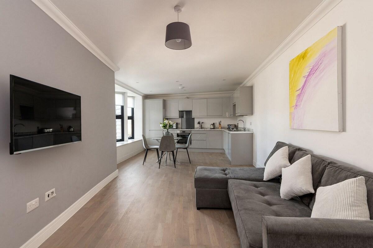 Modern & Stylish 2 Bdr/ 2 Bath Apt.04 in Rochester2