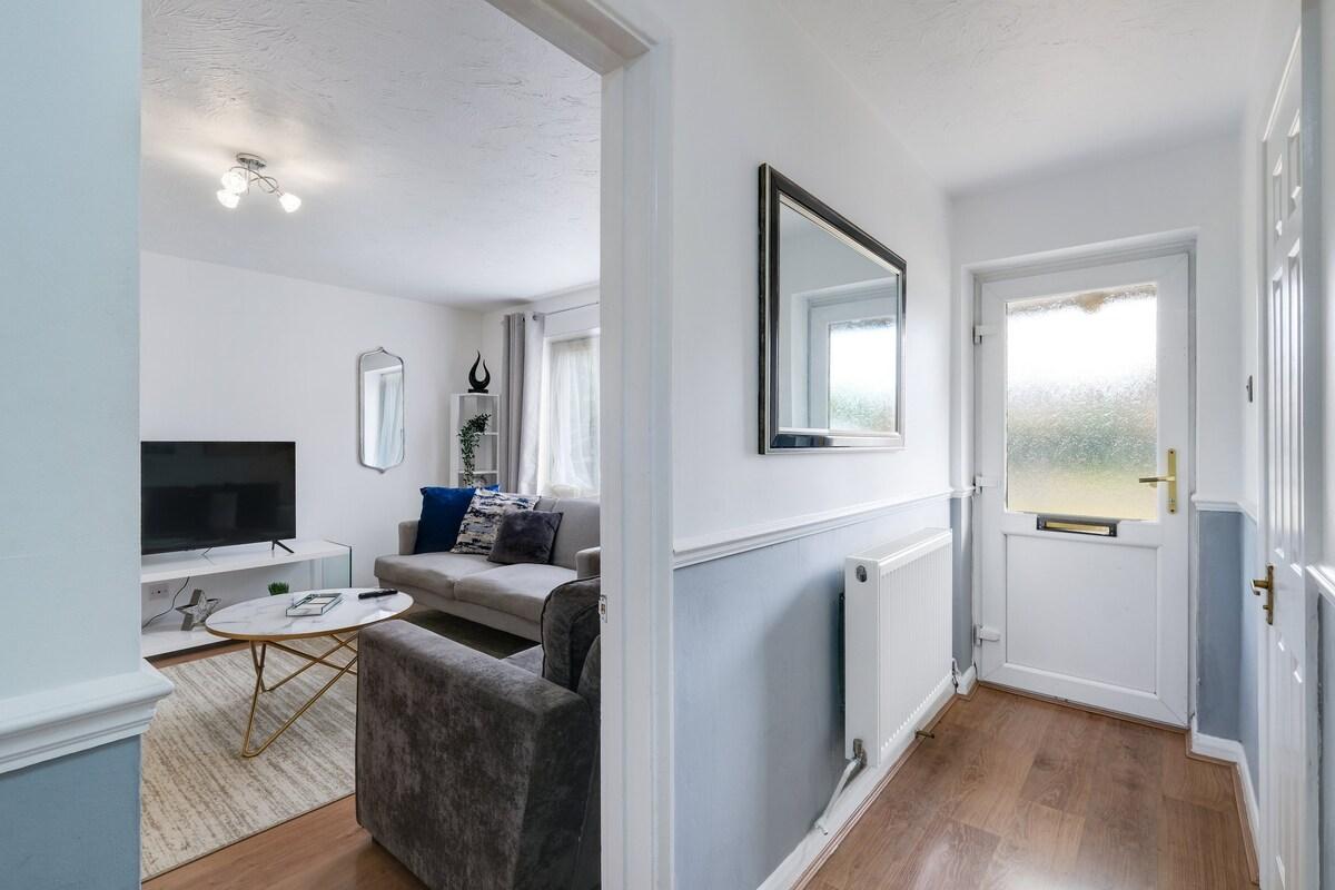 Sharp Close 4  Bedroom, 2 Bathroom in Aylesbury6