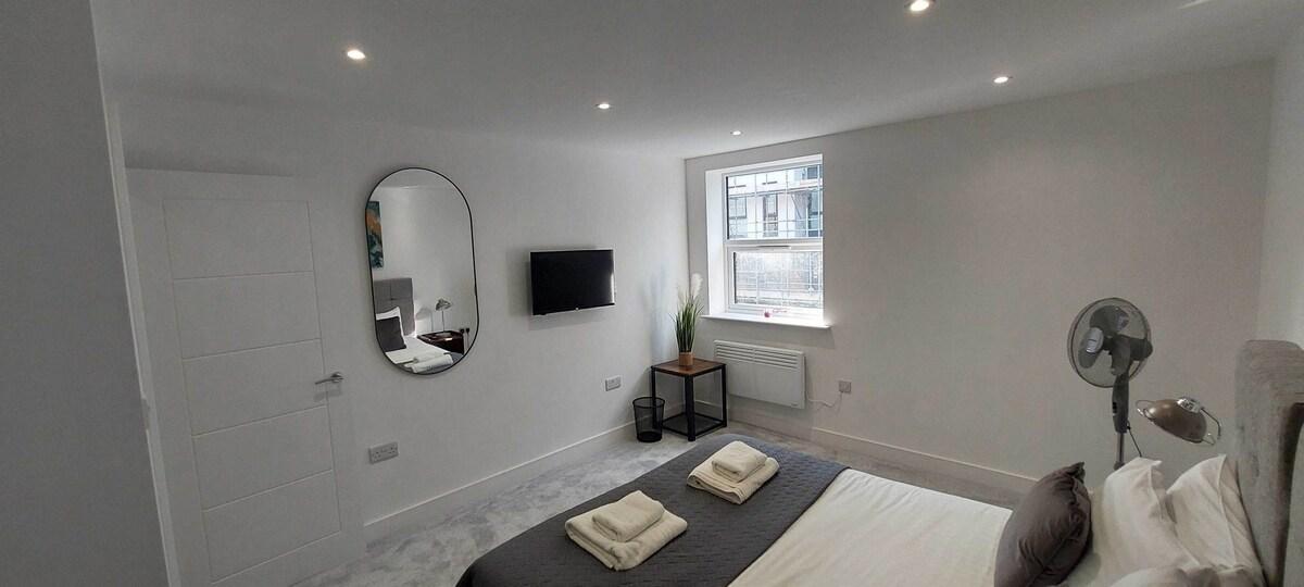 Modern 1 bedroom Apt. 02 Town Centre Camberley6
