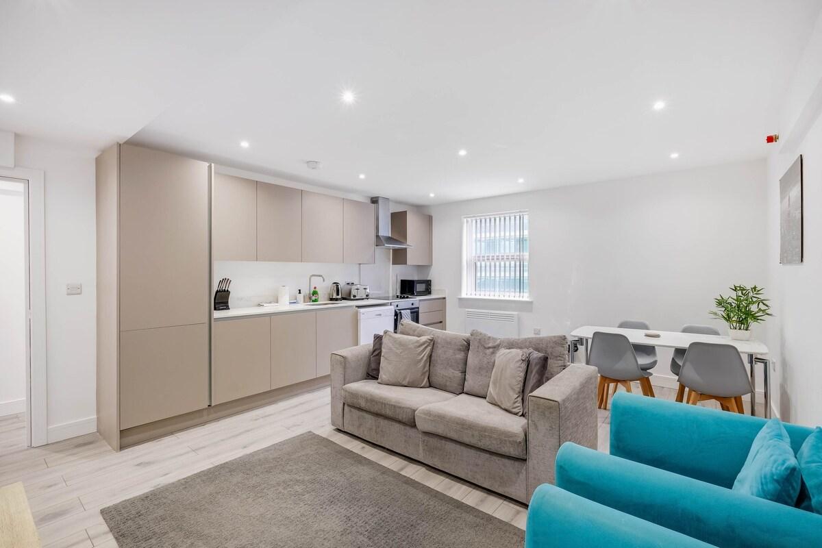 Modern 2 Bedrooms Apt. 04 Town Centre Camberley