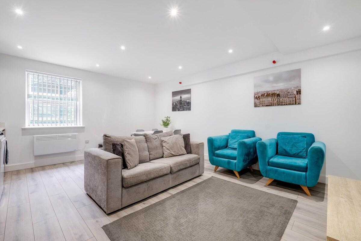 Modern 2 Bedrooms Apt. 04 Town Centre Camberley2