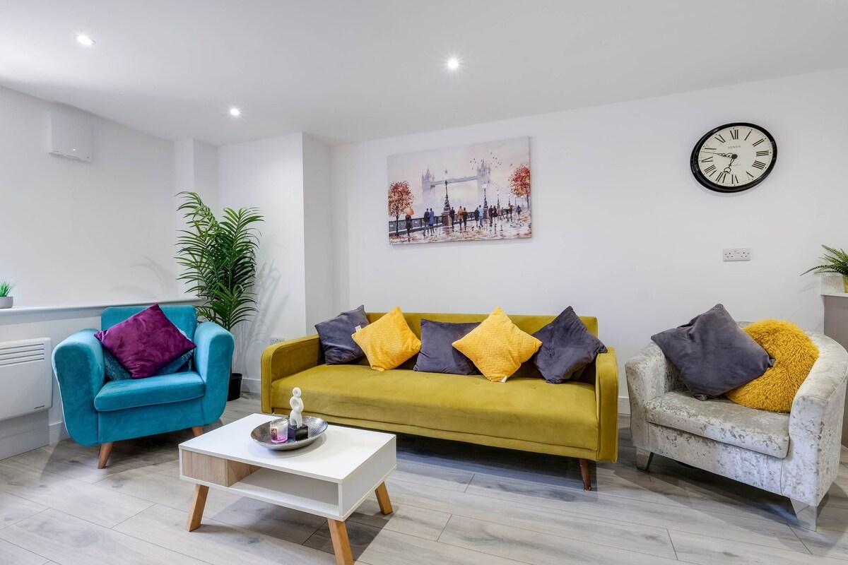 Modern 2 Bedrooms Apt. 05 Town Centre Camberley