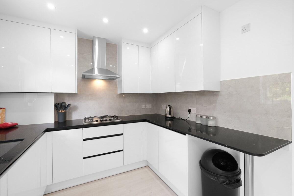 Denham Close  3 Bedroom, 1.5 Bathroom Home6