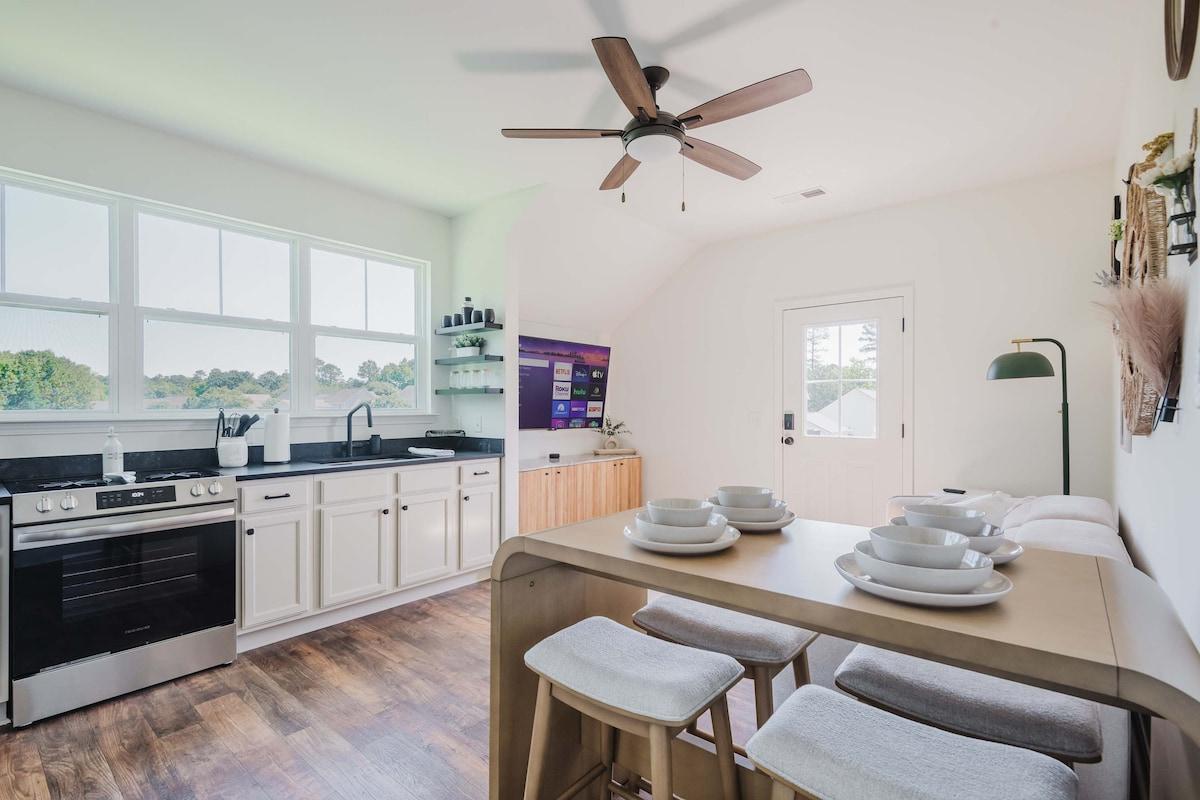 Walk2OldTown! Modern Lux Private Carriage House
