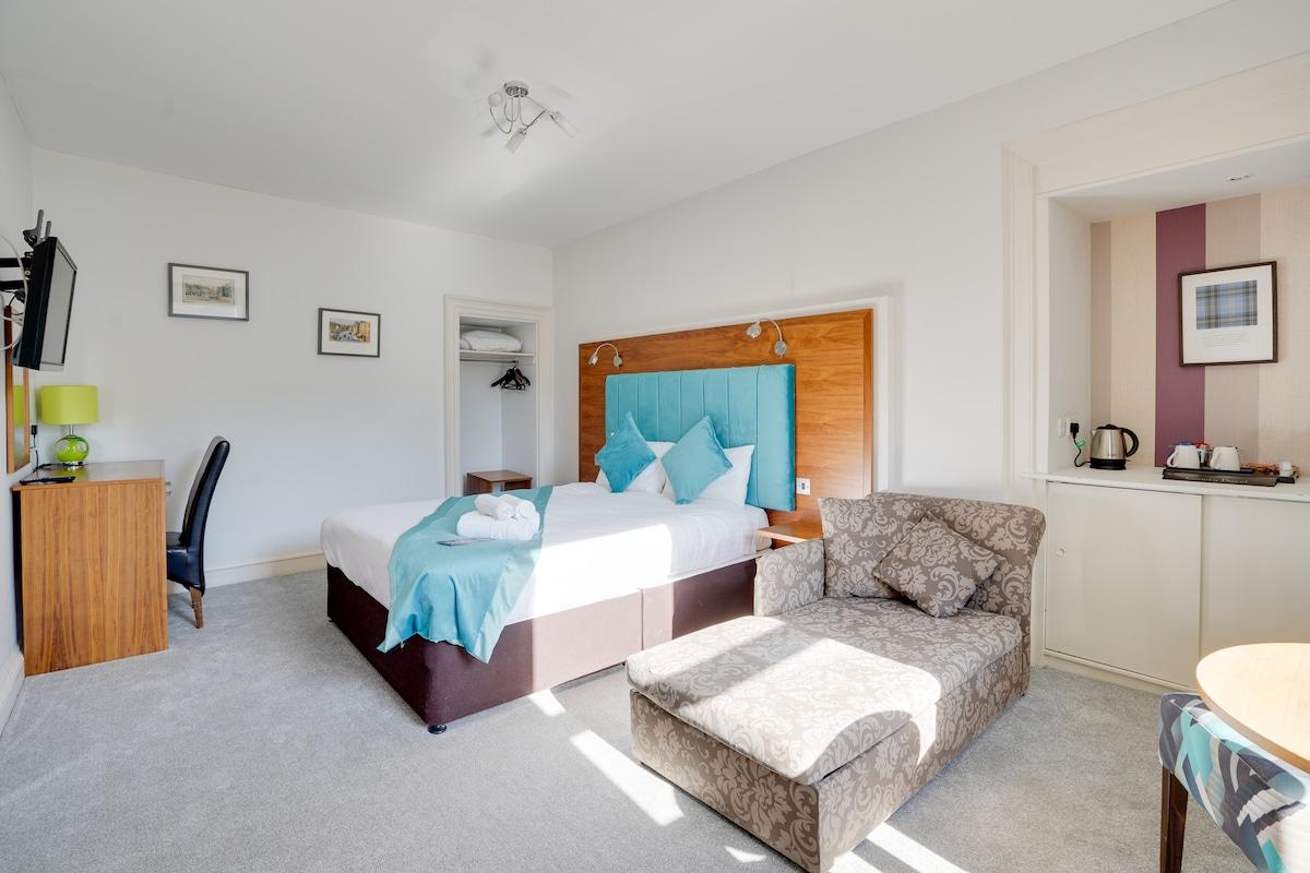 The County Hotel, Selkrik