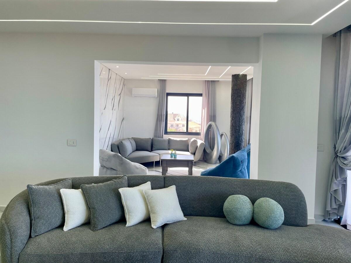 Luxury Coastal Stay with Stunning Ocean Views2