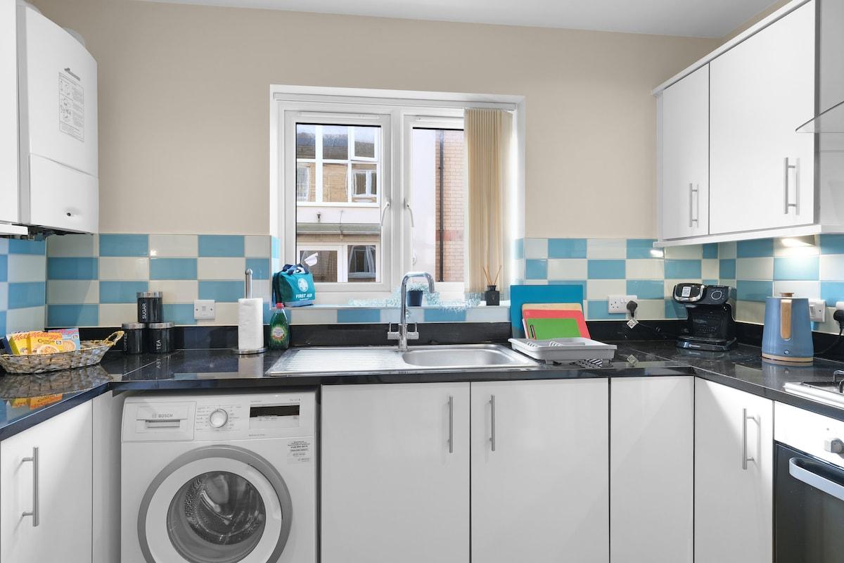 Heathrow Living Serviced Apt 01 by 360stay6