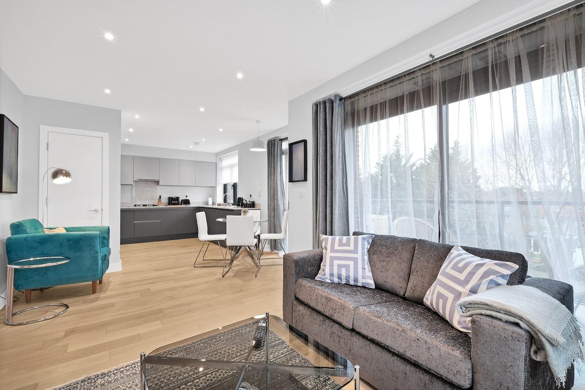 Belmore 1 Bedroom Luxury Apt. with Parking - 106