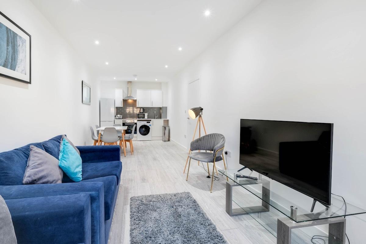 Corby Town Centre Serviced Apartment-02 with Wi-Fi3