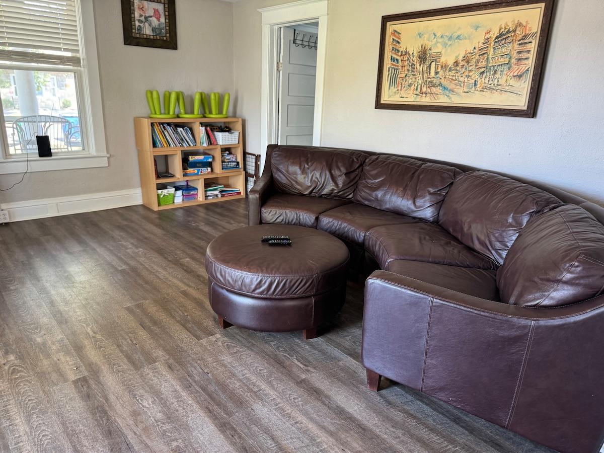 First floor apartment near Purina Farms