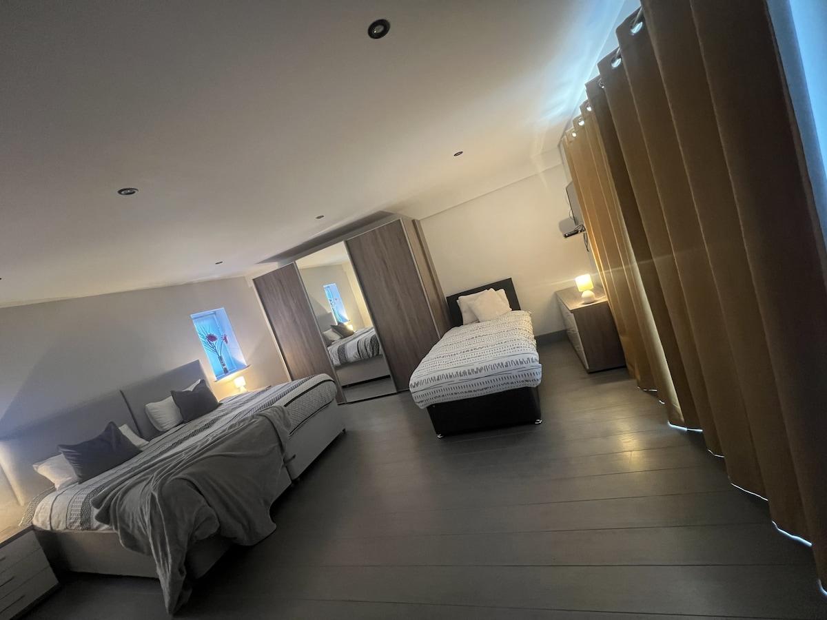 Silvercopse, An Oxfordshire Retreat- 6 bedrooms4
