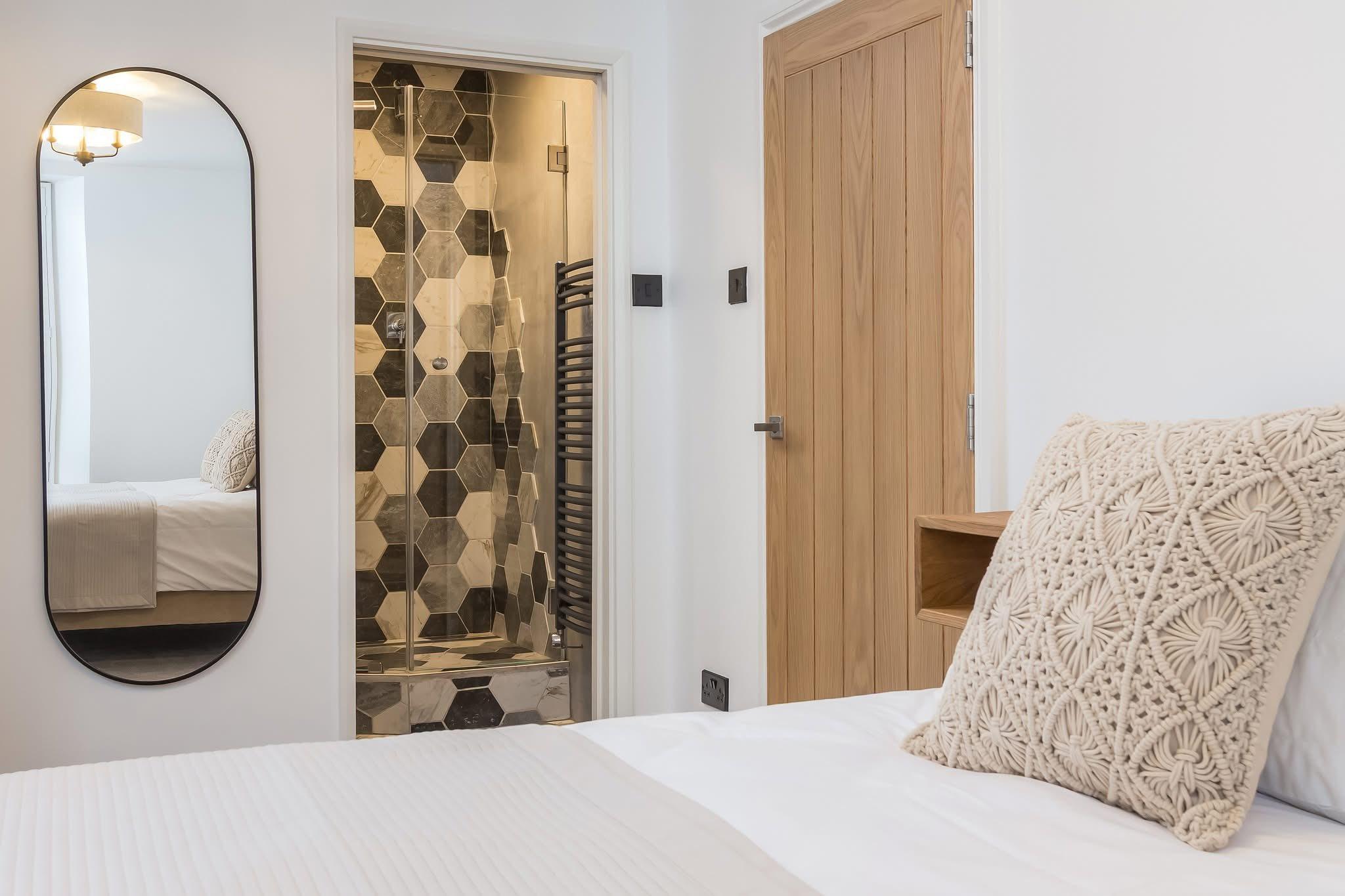 Premium 3BR Cottage: Sauna, EV, Newquay6