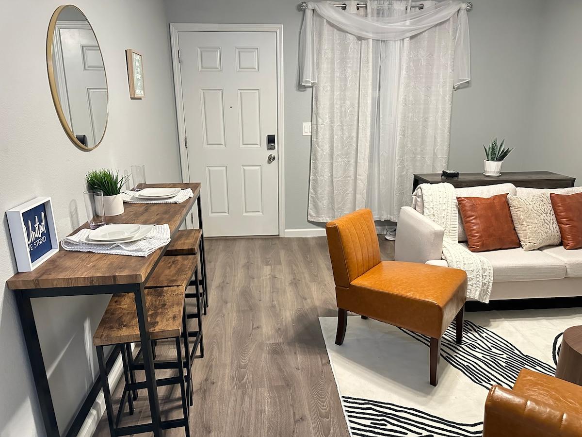 Cozy Home | Walk to UC Davis Med. | Near Midtown3