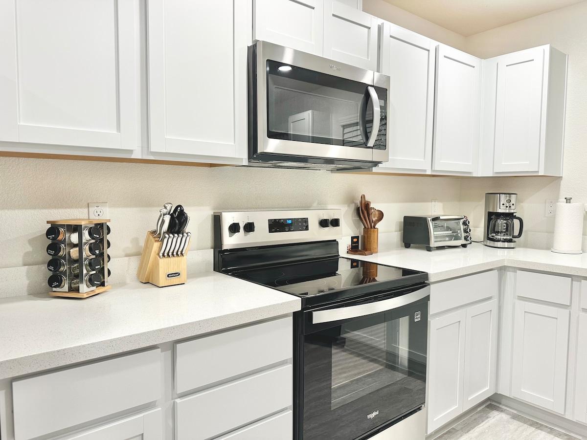 Luxury Getaway | 4Bed 2.5Bath | Near Galleria Mall5