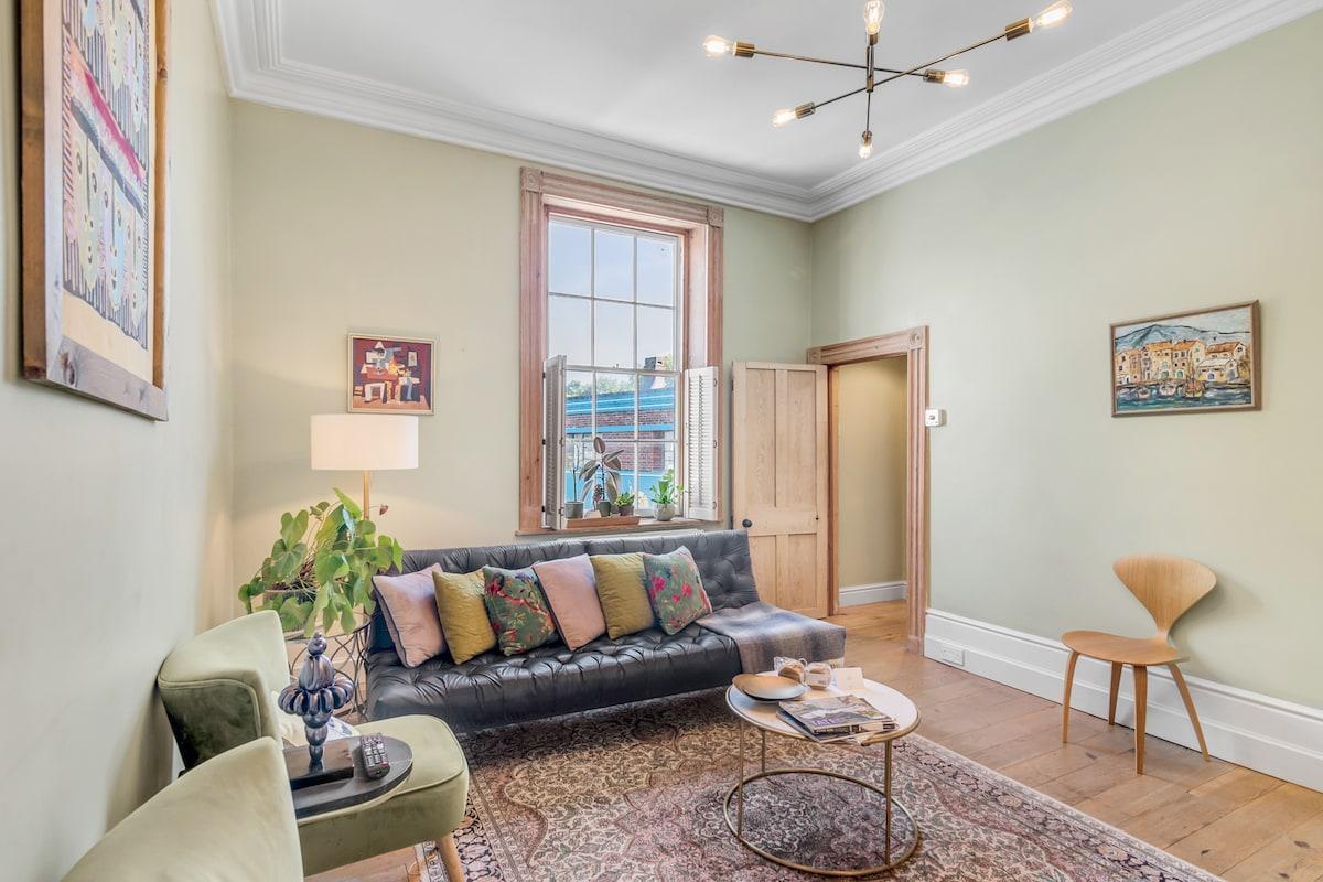 Comfortable Home near Norwich Castle w/ Workspace4