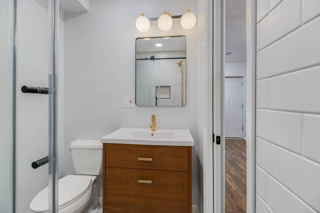 Grove Studio with Private Backyard2