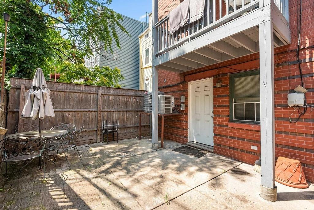 Grove Studio with Private Backyard3