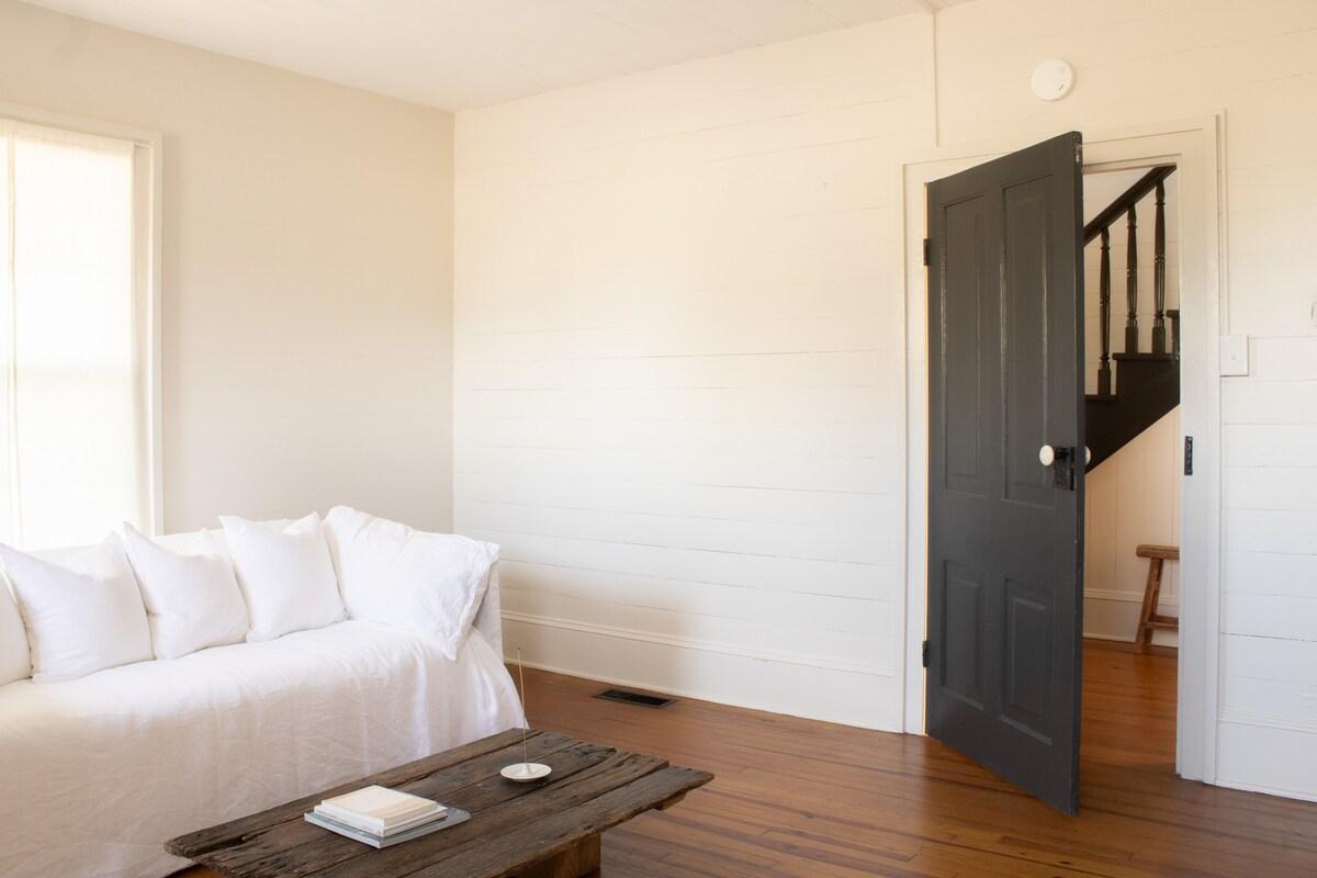 Wabi Sabi Room 1 Twin Mattress - 20 min to Winston4