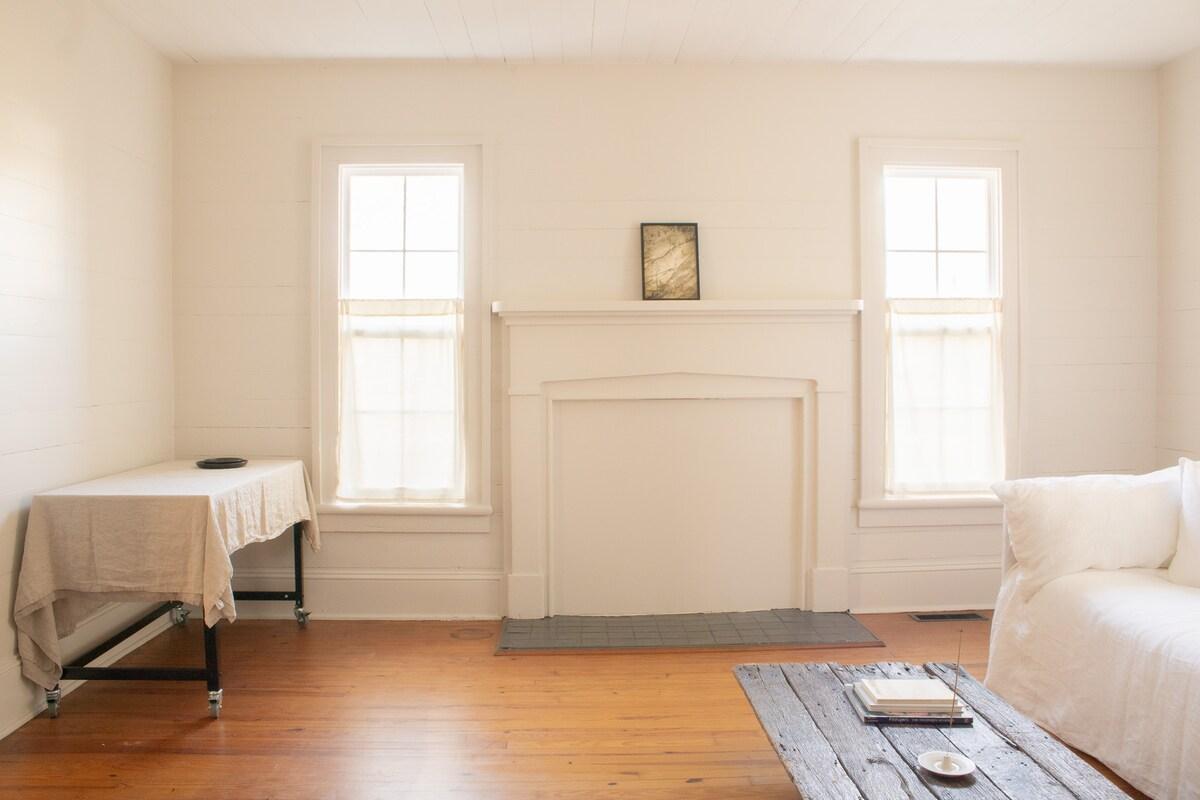 Wabi Sabi Room 1 Twin Mattress - 20 min to Winston5