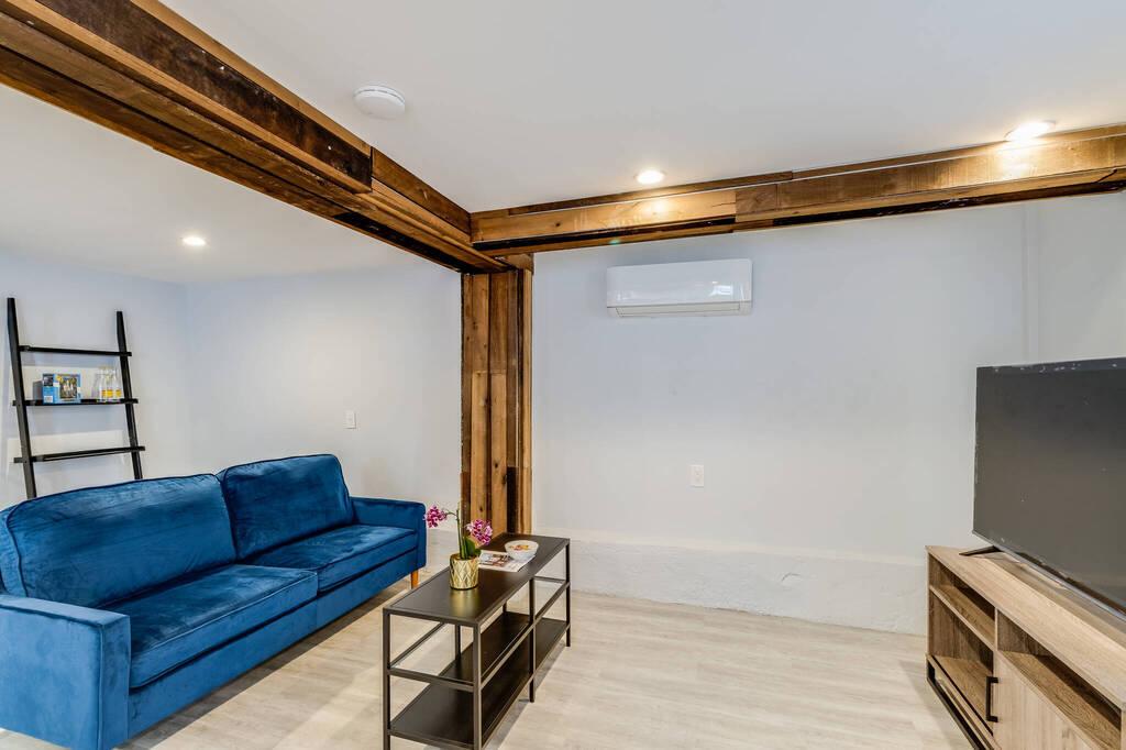 Historic Harsimus Cove Carriage House3