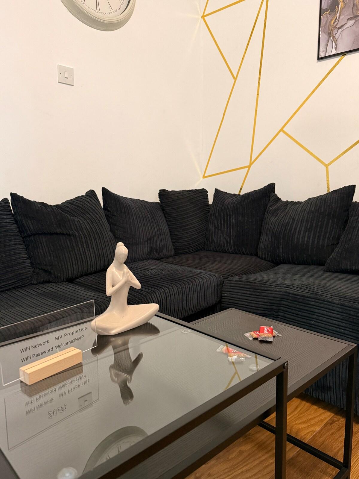 House in Manchester MVS' Snug Urban Hideaway4