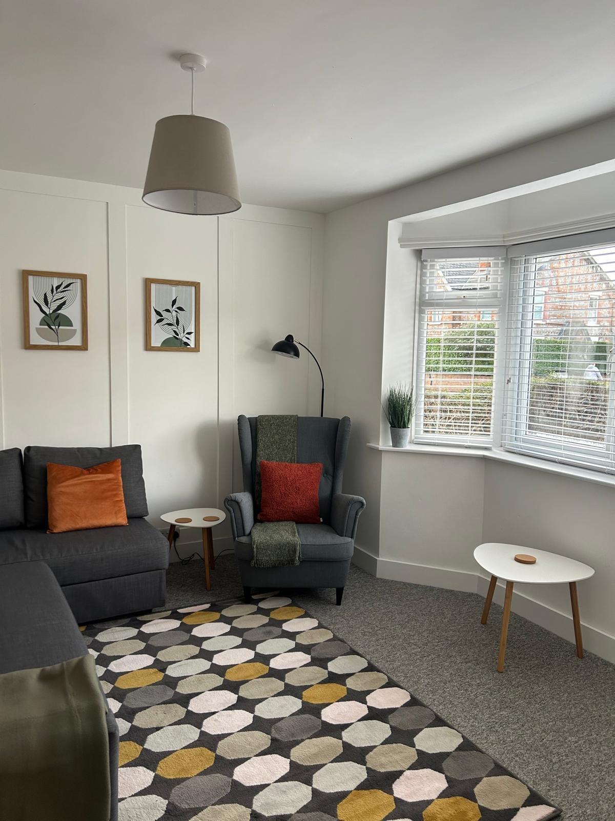 Briants, for Families & Contractors - Free Parking2