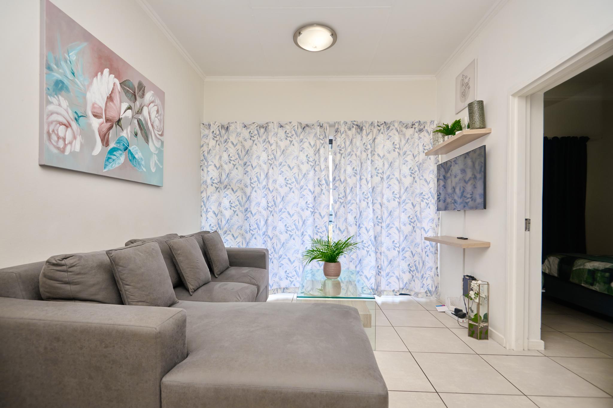 Sam's Apartments & Services-WL2 Luxury 1 Bedroom