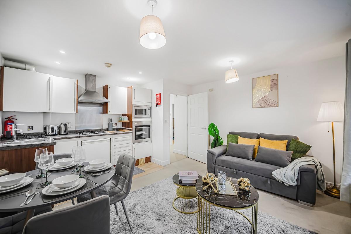 The Cosy Spot- Contractor Friendly- Free Parking