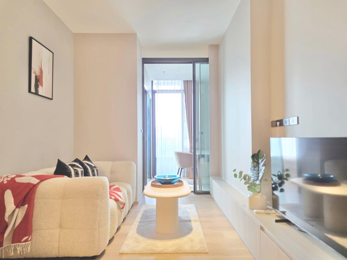 Great Location in Ekkamai | High Floor | Pool/Gym