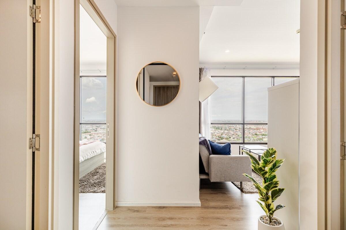Luxe Condo | 2Bed 2Bath | Walk to BTS | High Floor2