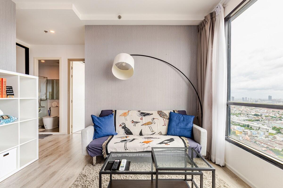 Luxe Condo | 2Bed 2Bath | Walk to BTS | High Floor4