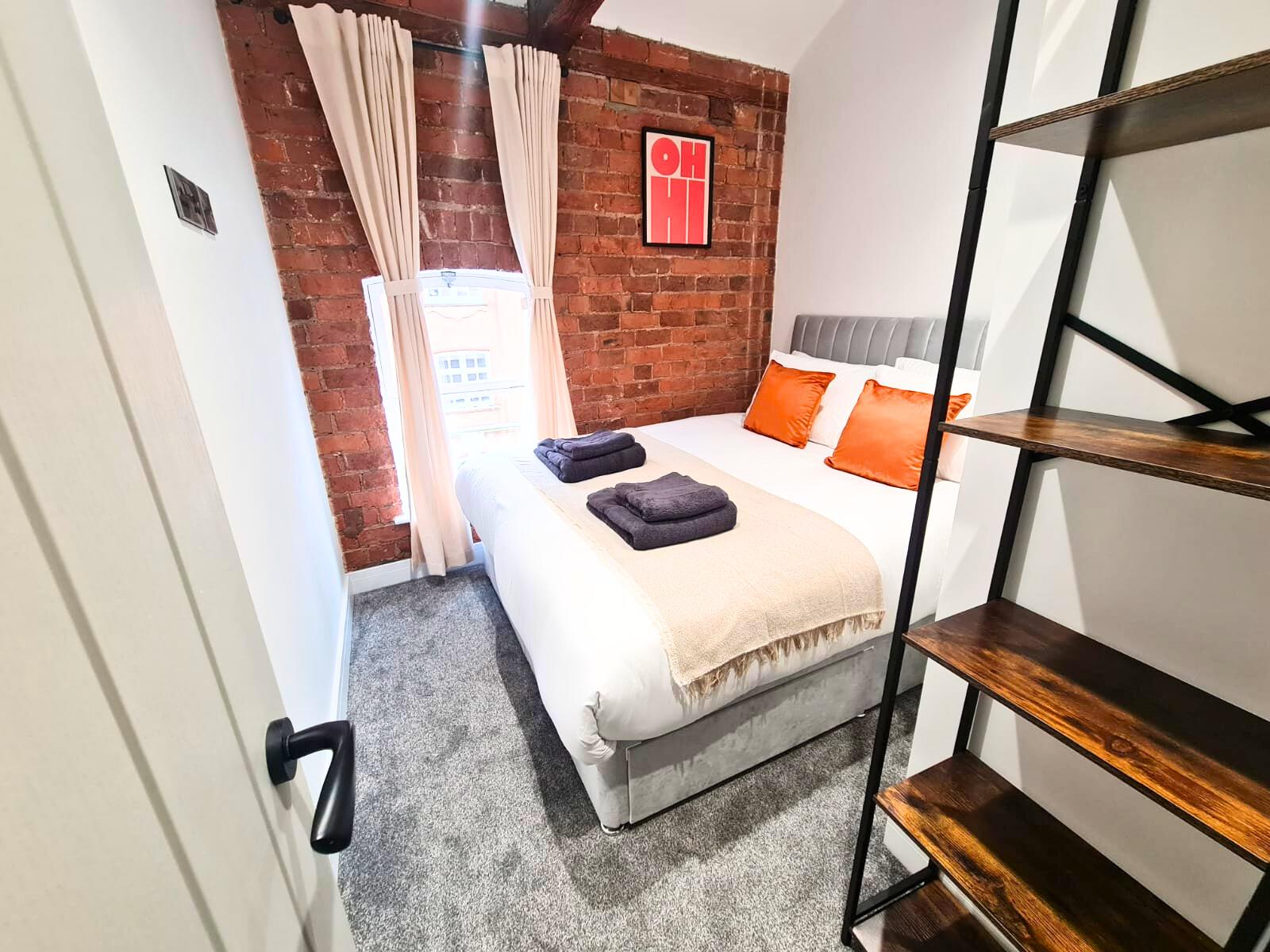 2 Bed Apartment | City Centre | Parking & WiFi2