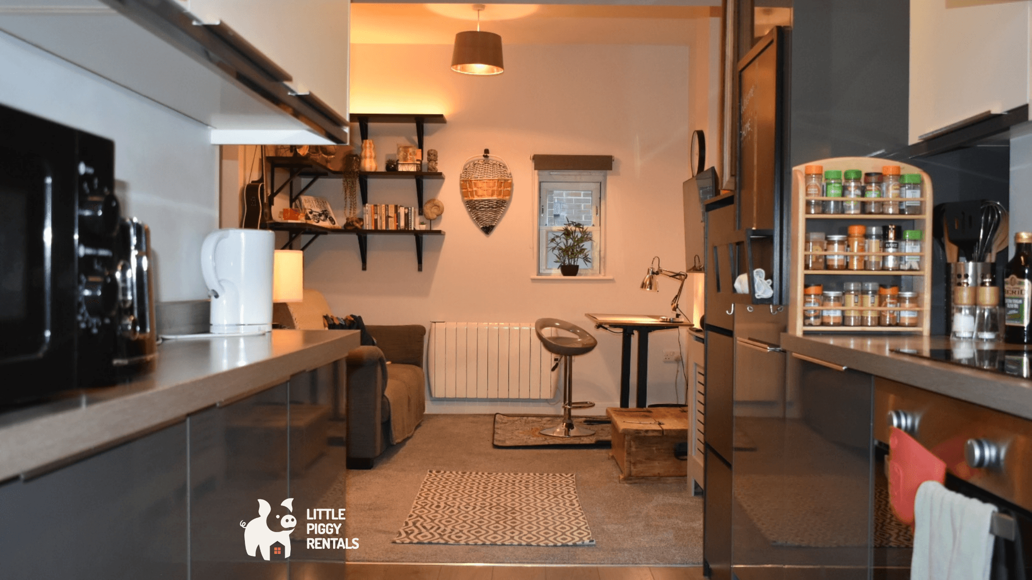 Charming 1-Bed with Private Parking & Full Bath2