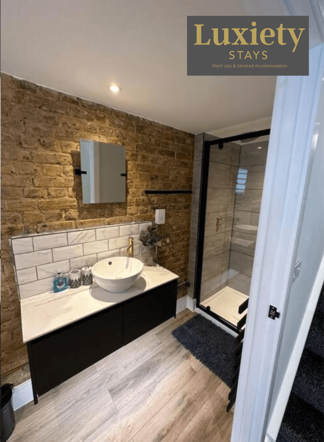 Luxiety Stays Short Lets | Stylish 2BR Apt - City6