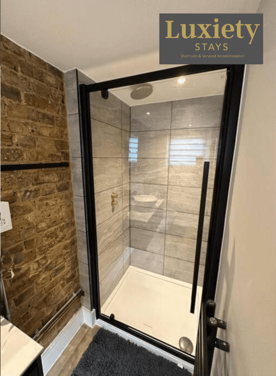Luxiety Stays Short Lets | Stylish 2BR Apt - City5