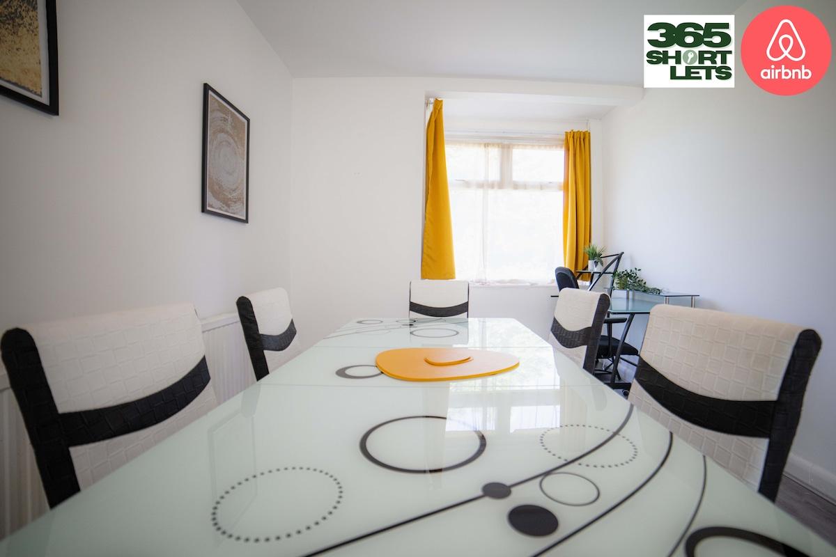Hatfield | House | Staycation | Big Discounts3