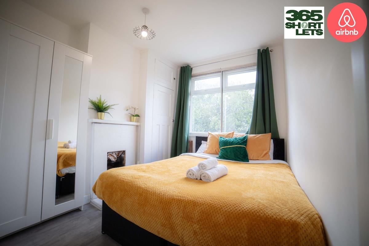 Hatfield | House | Staycation | Big Discounts4