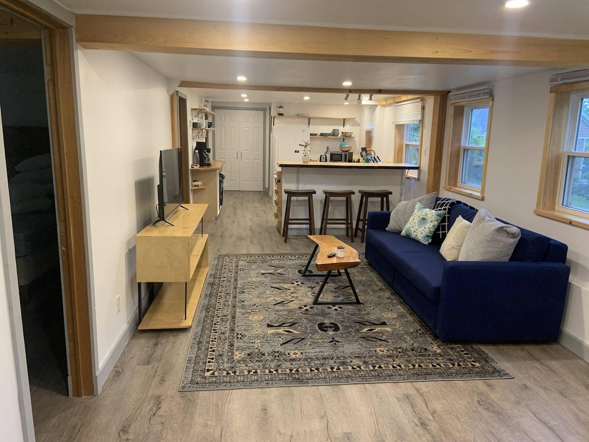 Coastal Oasis: Modern Retreat near Halifax Harbour2