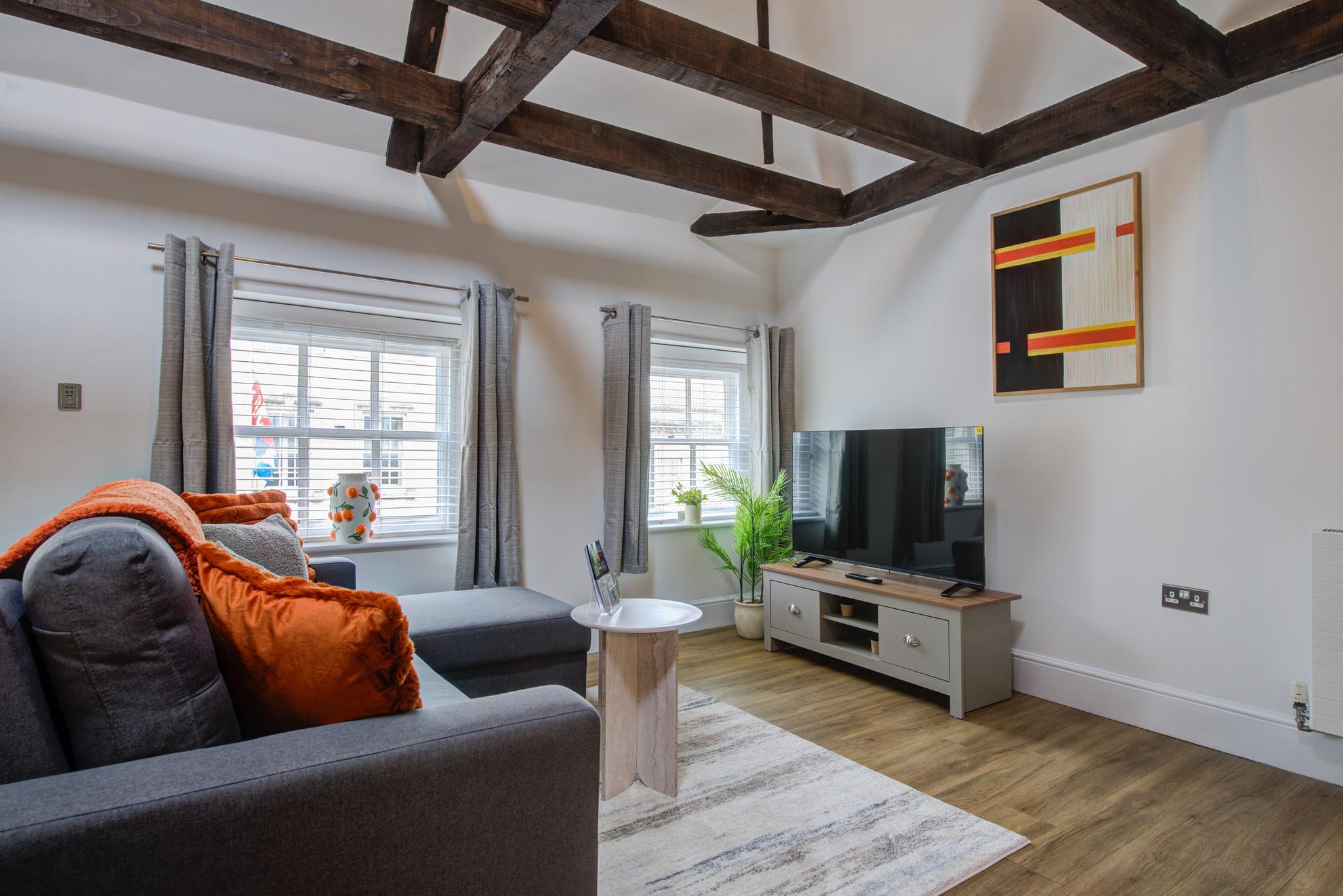 Modern 1 Bed -+Beams + Parking6