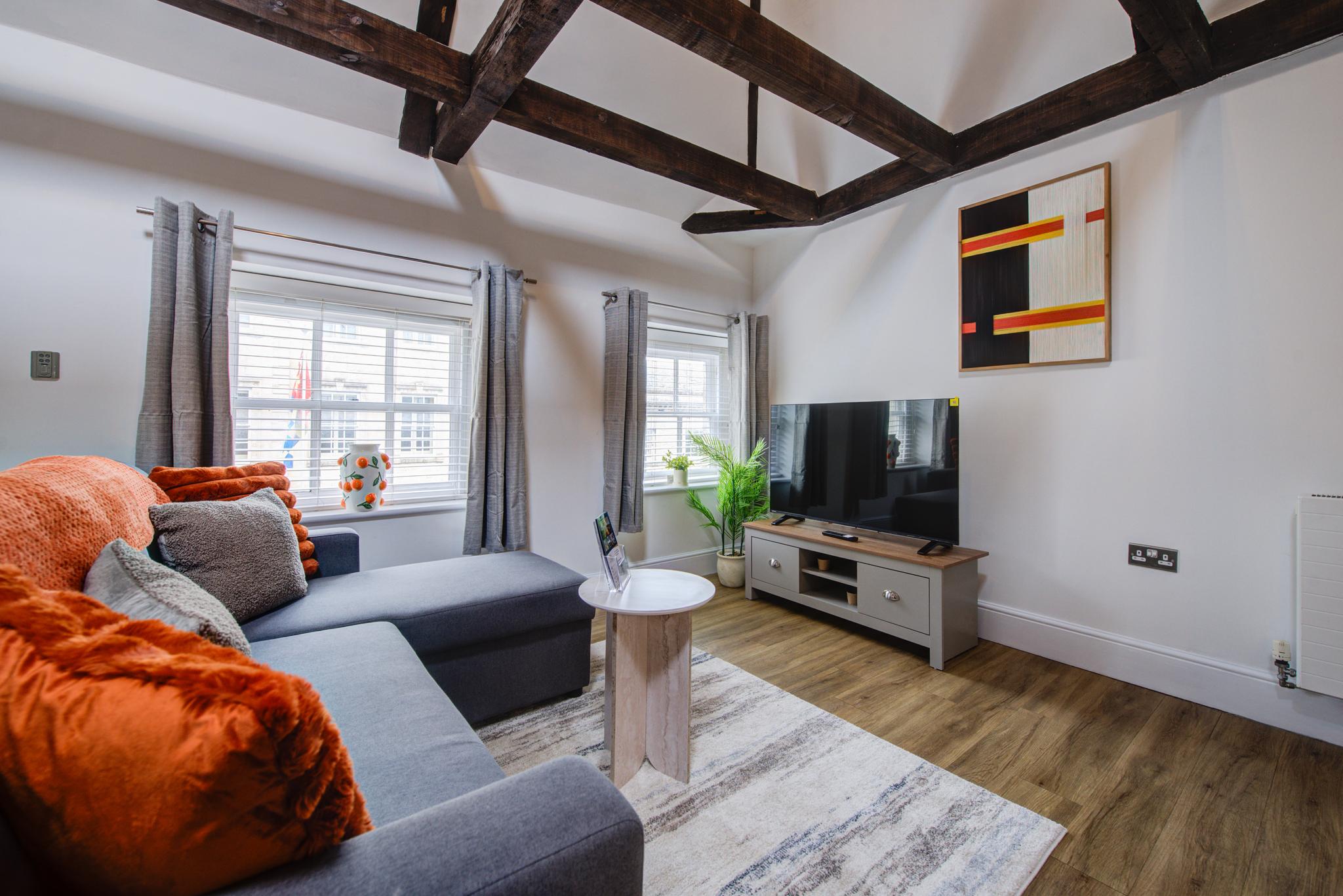 Modern 1 Bed -+Beams + Parking2