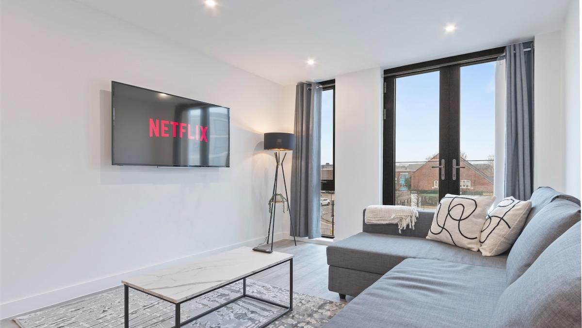 Entire Apartment in York Sleeps 7 With Gym