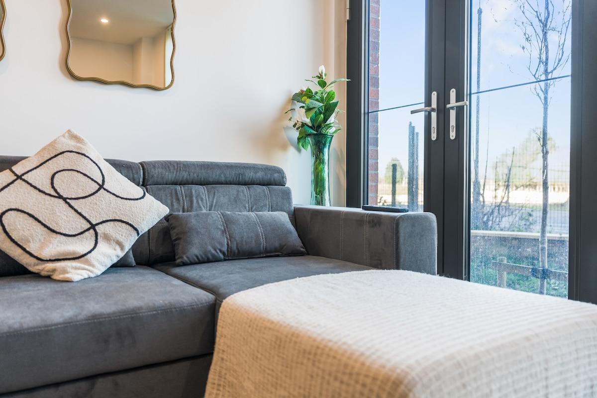 Stylish Spacious Flat for 8 Near York Centre4