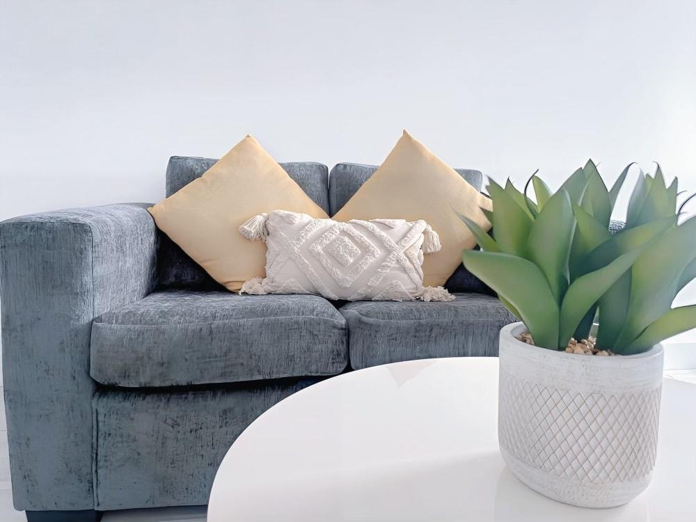 Hull | 2 Bed | New Listing | 365 short lets4