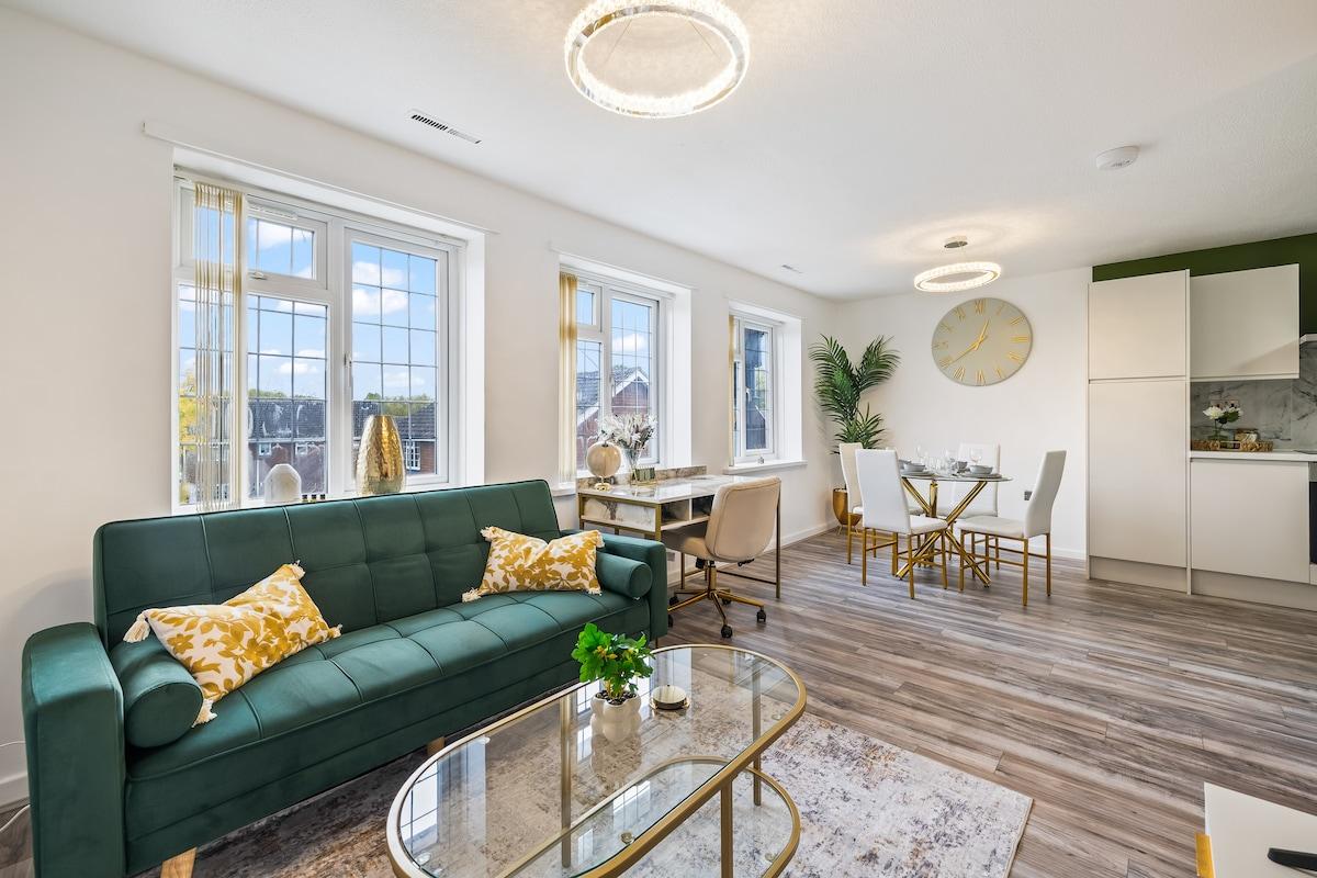 Buckingham | 2 Bedroom | Free Parking | Flat