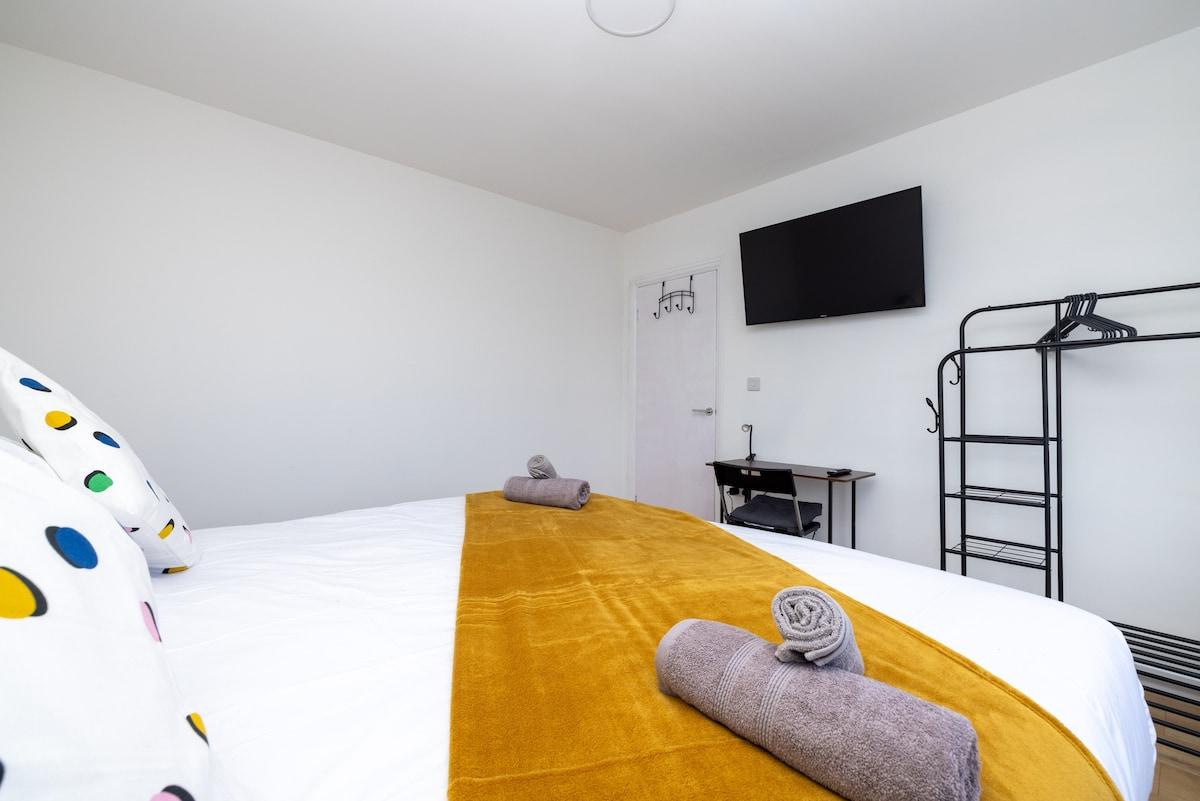 Modern 3BR Home • Sutton, St Helier & Morden