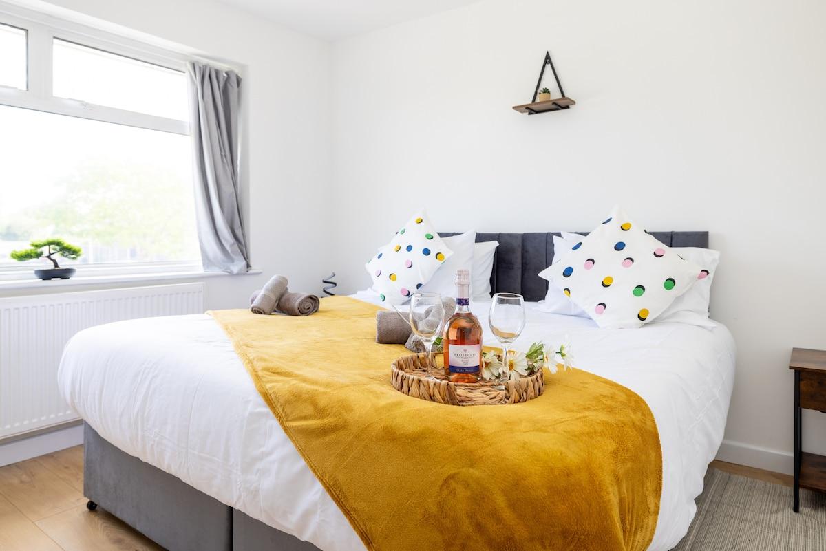 Modern 3BR Home • Sutton, St Helier & Morden4