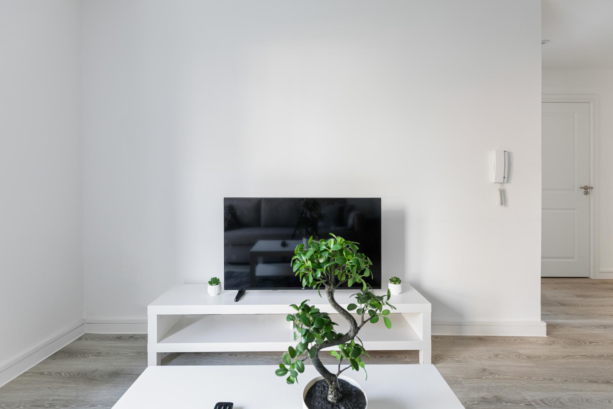 Professionals | Derby | Early Booking | 1 Bedroom4