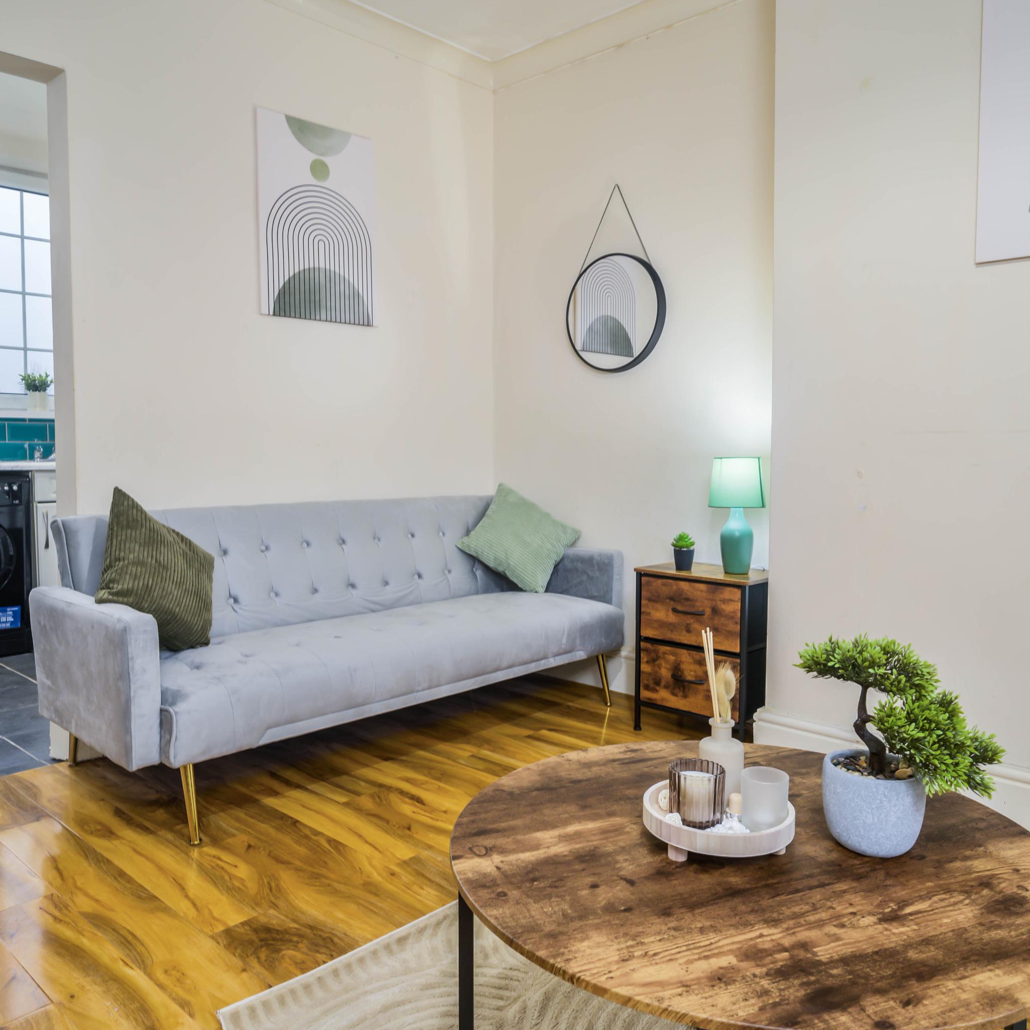 3 BDR | Early Booking Discount | Contractors2